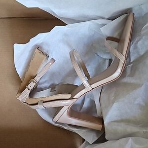NIB Mix No. 6 "Aliciana" Nude Strappy Sandals Size 9M
